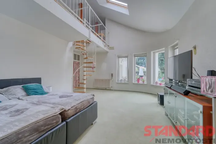Prodej komerční nemovitosti, Chrášťany, Plzeňská, 207 m2
