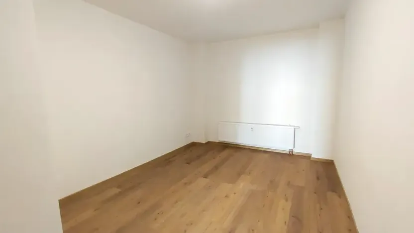 Prodej obchodního prostoru, Praha, Bělohorská, 86 m2