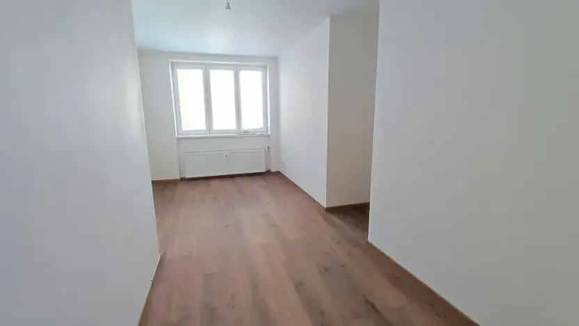 Prodej obchodního prostoru, Praha, Bělohorská, 86 m2