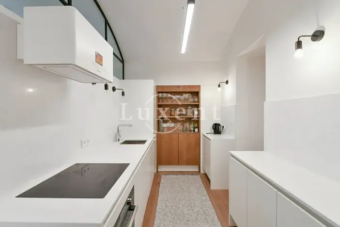 Pronájem bytu 2+kk, Praha - Vinohrady, Laubova, 50 m2