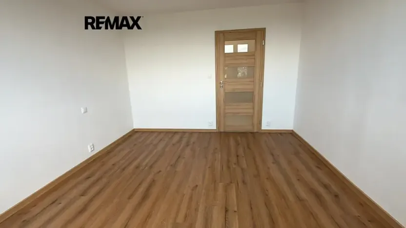 Pronájem bytu 3+kk, Praha - Strašnice, Gutova, 67 m2