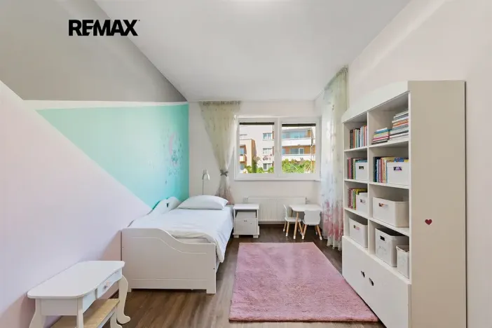 Prodej bytu 3+kk, Praha - Kyje, Sicherova, 79 m2