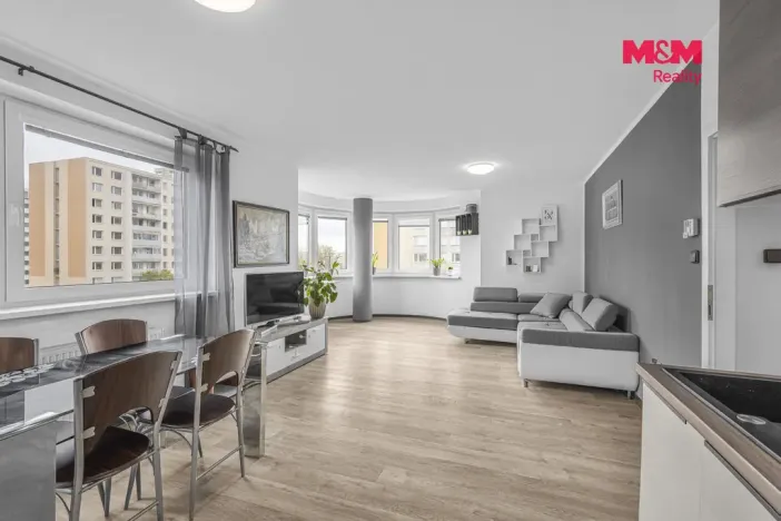 Pronájem bytu 2+kk, Pardubice - Zelené Předměstí, nábřeží Závodu míru, 58 m2
