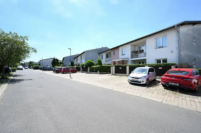 Pronájem bytu 2+kk, Vestec, U Strouhy, 62 m2