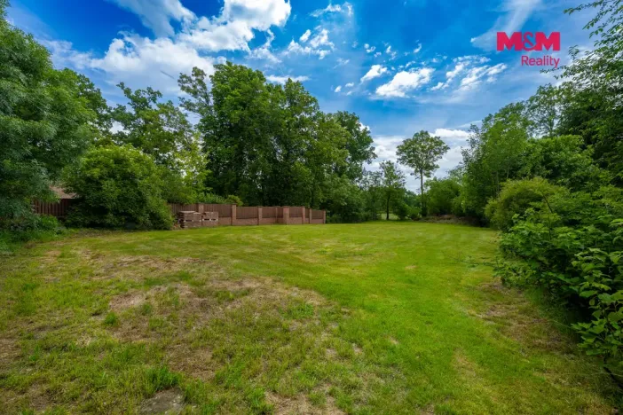 Prodej pozemku pro bydlení, Kněžmost - Koprník, 824 m2