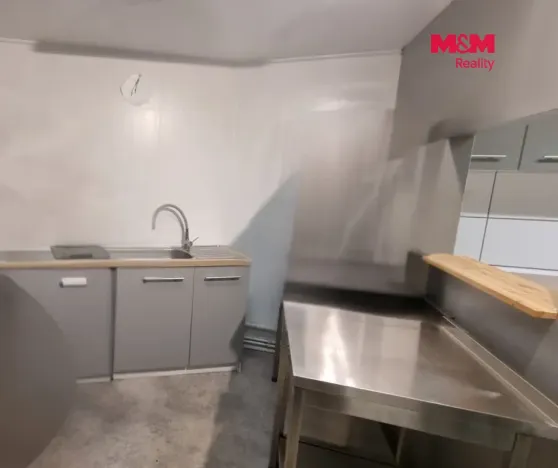 Pronájem obchodního prostoru, Český Těšín, Nádražní, 18 m2