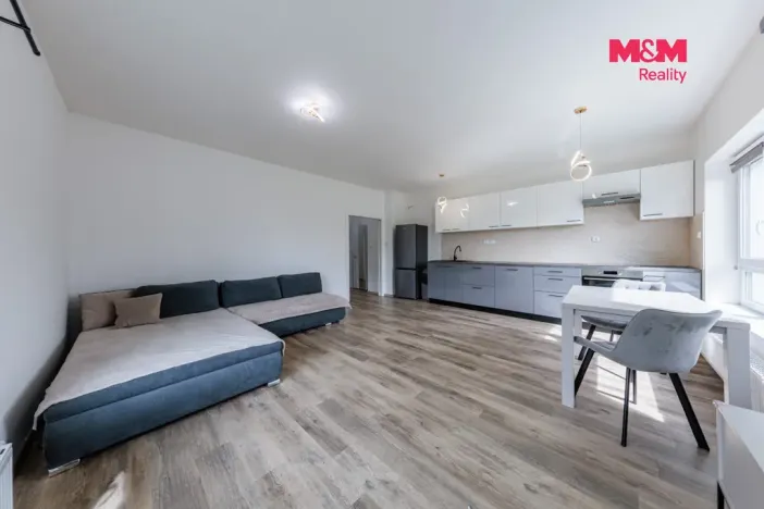 Pronájem bytu 3+kk, Karlovy Vary - Bohatice, Dubová, 67 m2