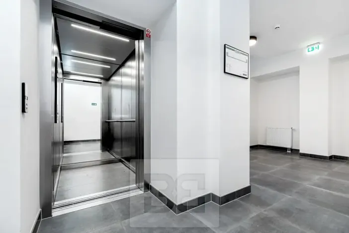 Prodej bytu 2+kk, Praha - Holešovice, V háji, 46 m2