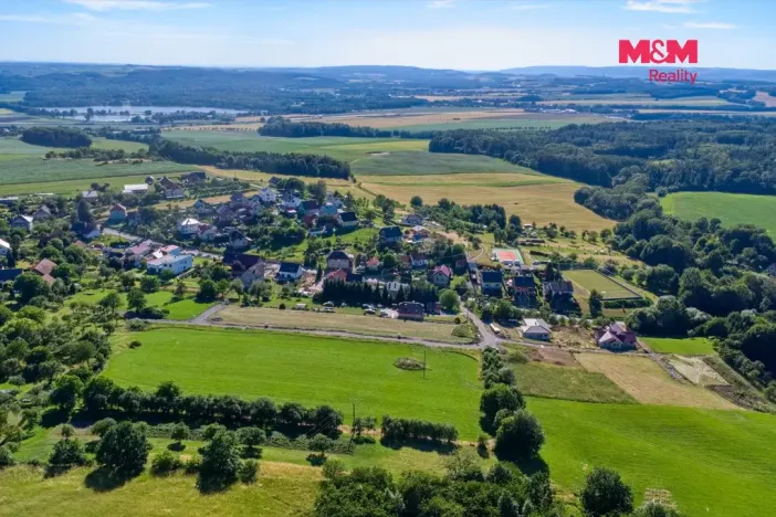 Prodej pozemku pro bydlení, Lešná - Perná, 884 m2