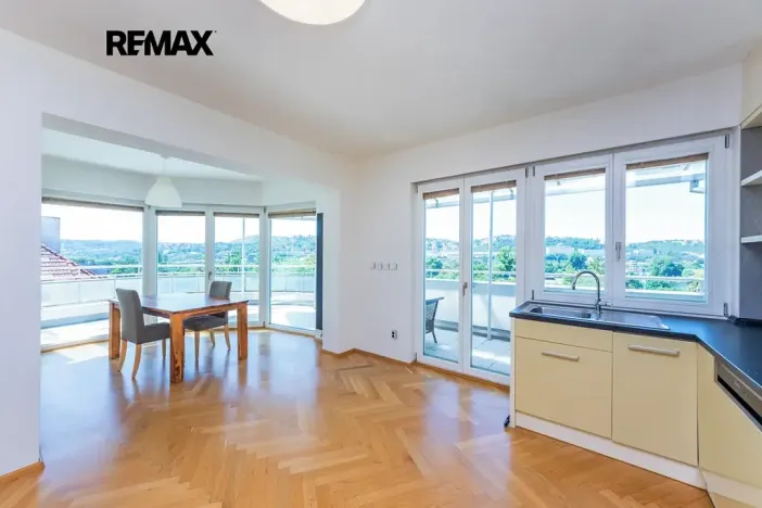 Pronájem bytu 3+kk, Praha - Podolí, U Kublova, 88 m2
