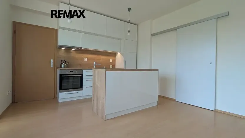 Pronájem bytu 2+kk, Praha - Újezd nad Lesy, Račiněveská, 51 m2