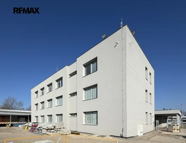 Pronájem kanceláře, Pardubice, Fáblovka, 444 m2