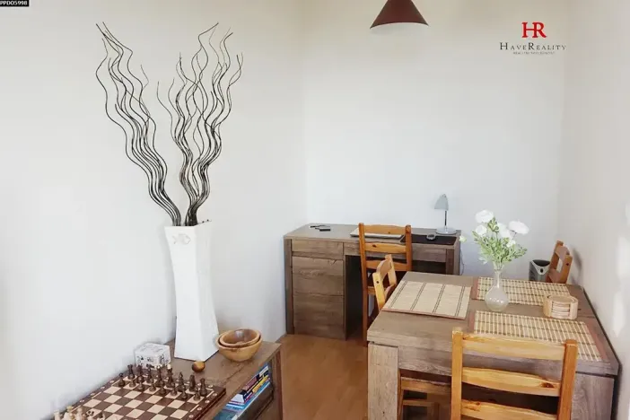 Pronájem bytu 1+kk, Praha - Troja, Hnězdenská, 39 m2