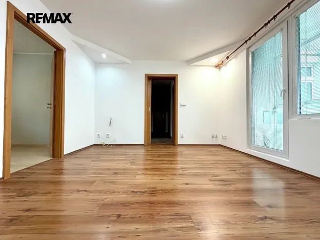 Prodej bytu 3+1, Brno, Okrouhlá, 66 m2