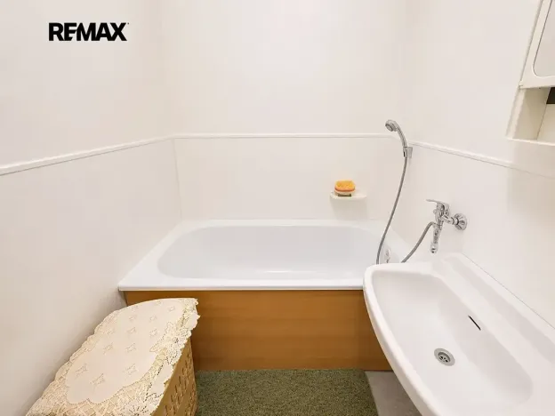 Prodej bytu 2+1, Karviná, tř. Těreškovové, 52 m2