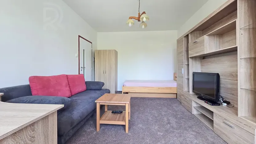 Pronájem bytu 1+1, Praha - Letňany, Dobratická, 31 m2