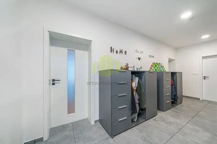 Prodej rodinného domu, Ústín, 128 m2