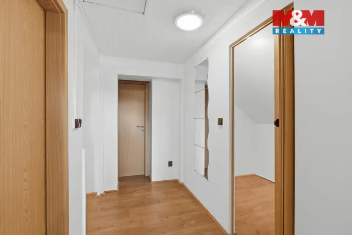 Prodej rodinného domu, Kněževes, U haldy, 155 m2
