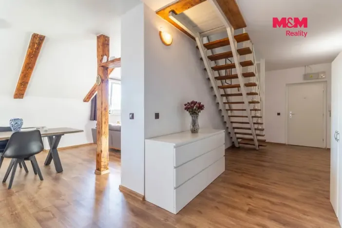Prodej bytu 3+kk, Praha - Vršovice, Sportovní, 89 m2