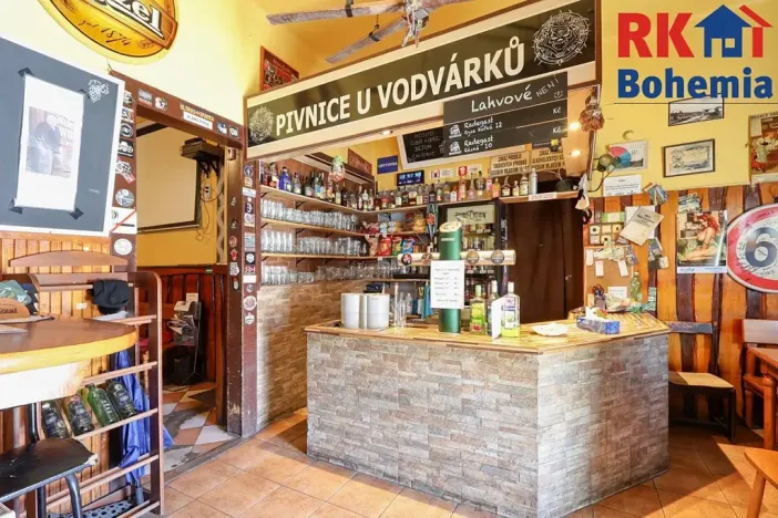 Prodej restaurace, Kolín, Veltrubská, 411 m2