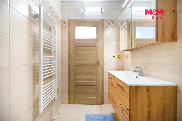 Prodej obchodního prostoru, Lázně Bohdaneč, Škroupova, 107 m2