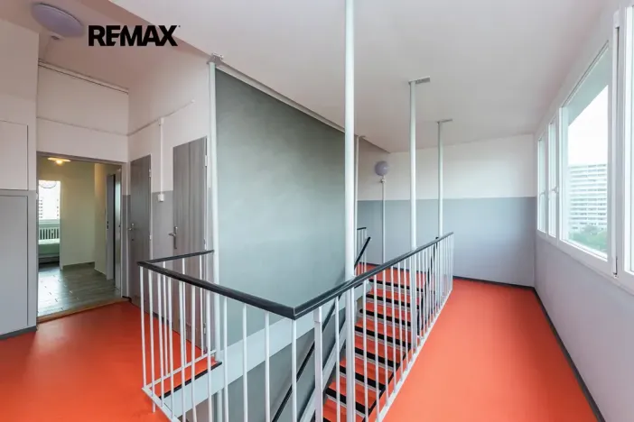Prodej bytu 2+kk, Praha - Kobylisy, Třebenická, 41 m2