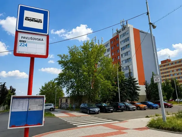 Pronájem bytu 3+1, Praha - Horní Počernice, Komárovská, 70 m2