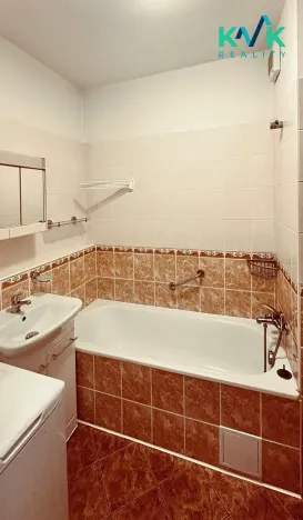 Pronájem bytu 1+kk, Karlovy Vary, Waldertova, 39 m2