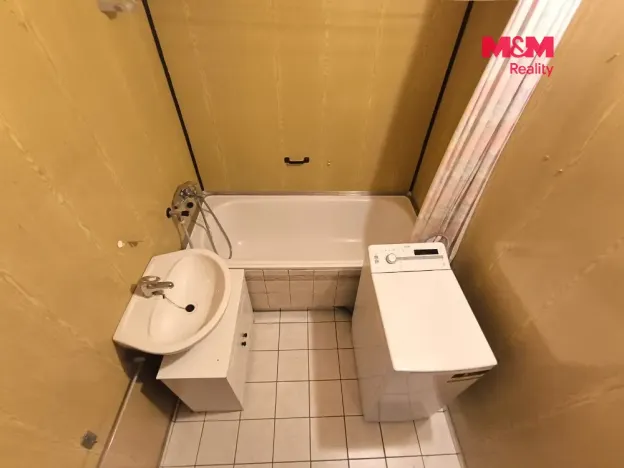 Prodej bytu 3+1, České Velenice, Komenského, 73 m2