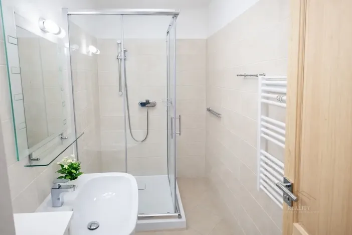 Prodej činžovního domu, Ostružná - Ramzová, 73 m2