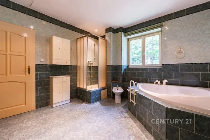 Prodej obchodního prostoru, Lom, Podkrušnohorská, 273 m2