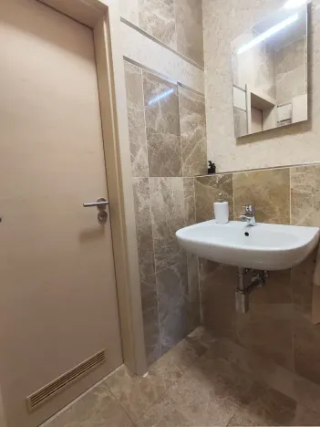 Pronájem obchodního prostoru, Praha - Košíře, Plzeňská, 120 m2