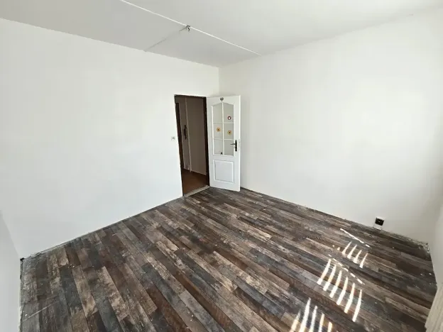 Prodej bytu 3+1, Postoloprty, Jiráskovo náměstí, 65 m2