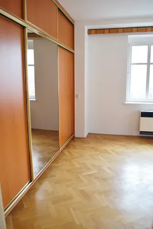 Pronájem bytu 2+1, Praha - Žižkov, Ostromečská, 80 m2