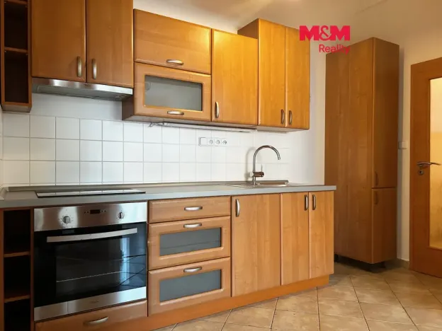 Pronájem bytu 2+kk, Praha - Nusle, 5. května, 47 m2