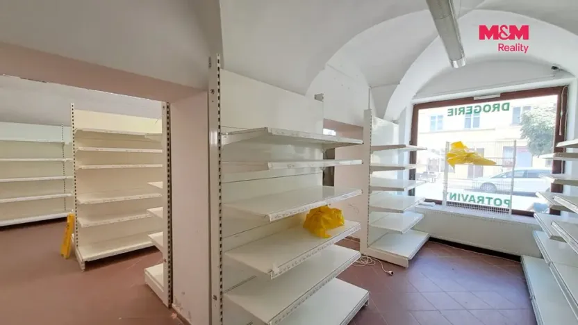 Pronájem obchodního prostoru, Zlaté Hory, nám. Svobody, 170 m2