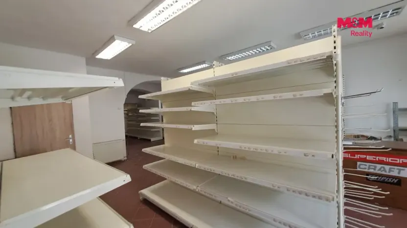 Pronájem obchodního prostoru, Zlaté Hory, nám. Svobody, 170 m2