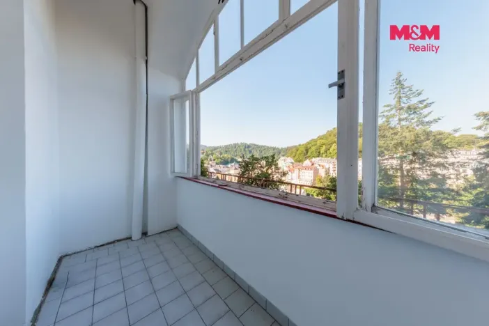 Pronájem bytu 2+1, Karlovy Vary, Na Vyhlídce, 83 m2