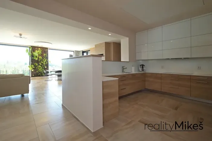 Prodej rodinného domu, Křižany, 470 m2