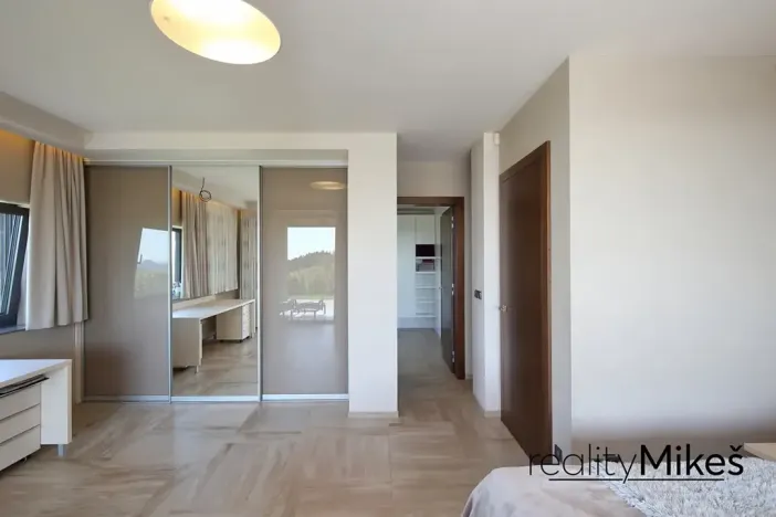 Prodej rodinného domu, Křižany, 470 m2