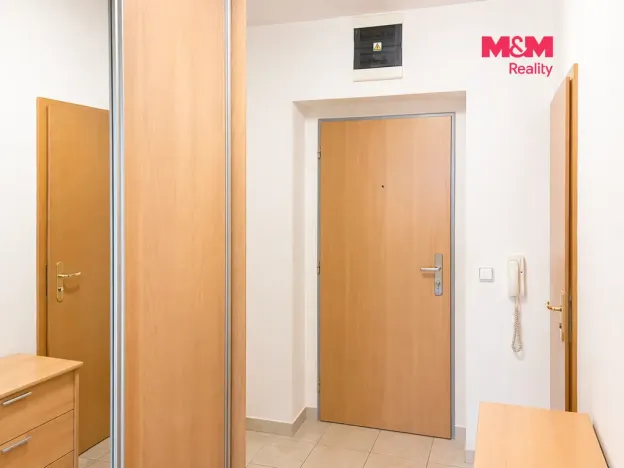 Pronájem bytu 1+kk, Praha - Podolí, Dvorecká, 50 m2