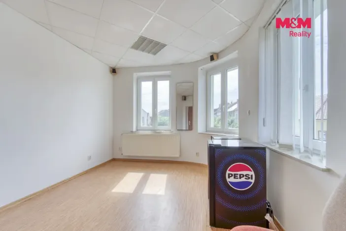 Pronájem bytu 2+kk, Plzeň - Lobzy, Barákova, 44 m2