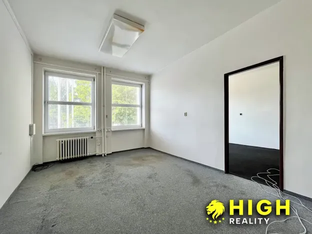 Pronájem kanceláře, Dýšina, 490 m2
