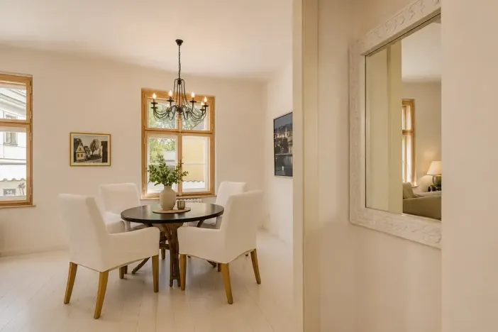 Pronájem bytu 3+1, Praha - Malá Strana, Všehrdova, 80 m2