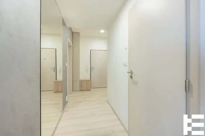 Pronájem bytu 2+kk, Praha - Vysočany, Čerpadlová, 60 m2
