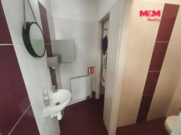 Pronájem obchodního prostoru, Ostrava - Moravská Ostrava, Nádražní, 42 m2