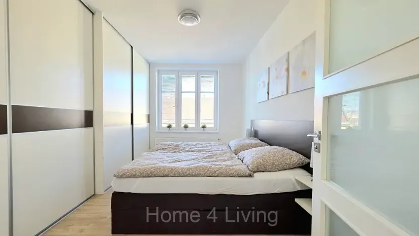 Pronájem bytu 2+kk, Brno, Šámalova, 65 m2