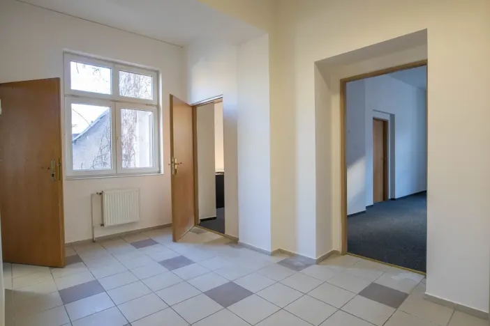 Prodej kanceláře, Chrudim - Chrudim IV, Lupáčova, 612 m2