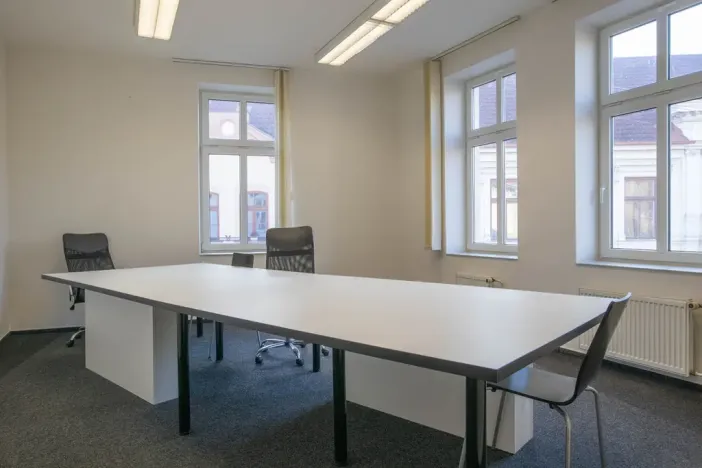 Prodej kanceláře, Chrudim - Chrudim IV, Lupáčova, 612 m2