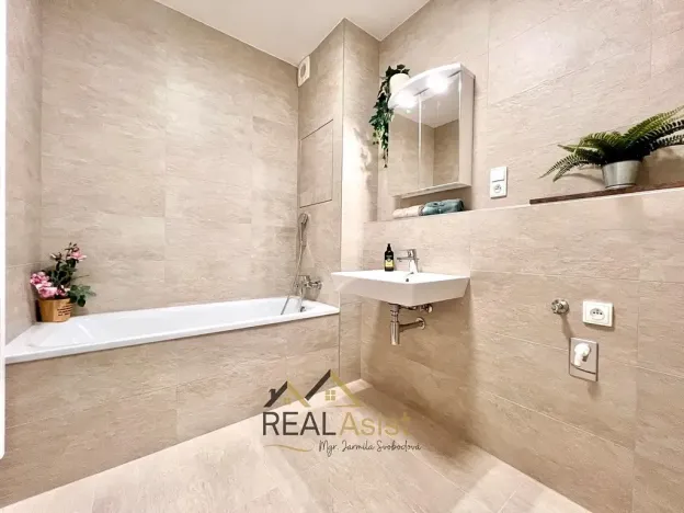 Pronájem bytu 2+kk, Brno, Líšeňská, 53 m2